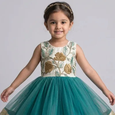 Kids Festive 15 — view 1